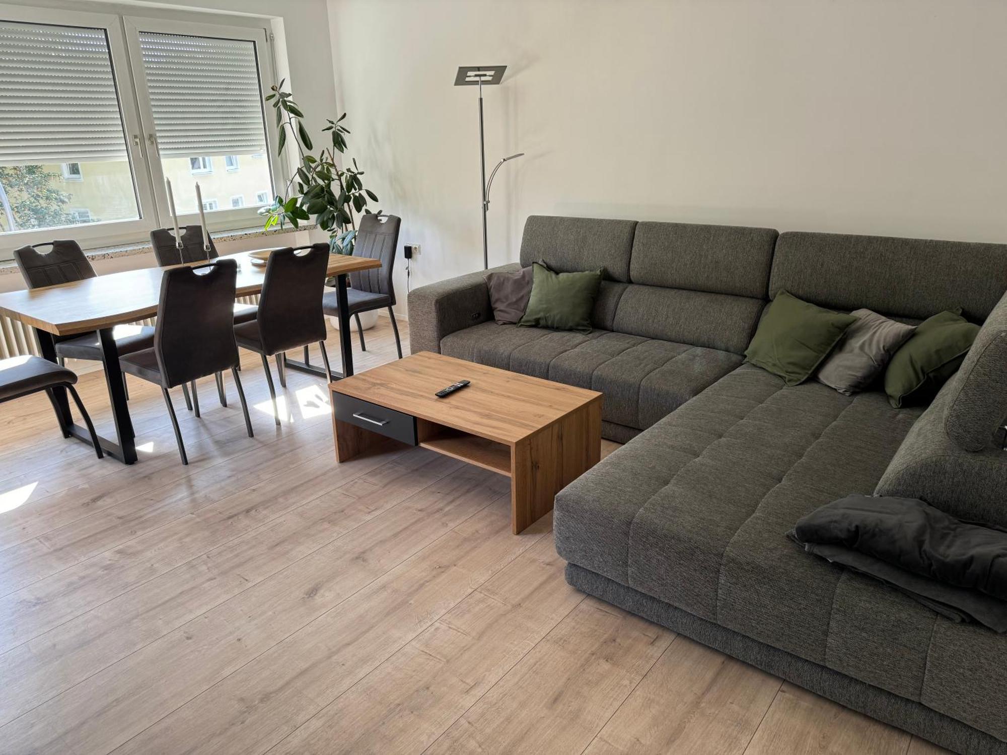 Ferienwohnung "Jumbo" In Coburg ! - 100Mq Im Og1 Mit Privatparkplatz & Balkon Eksteriør billede