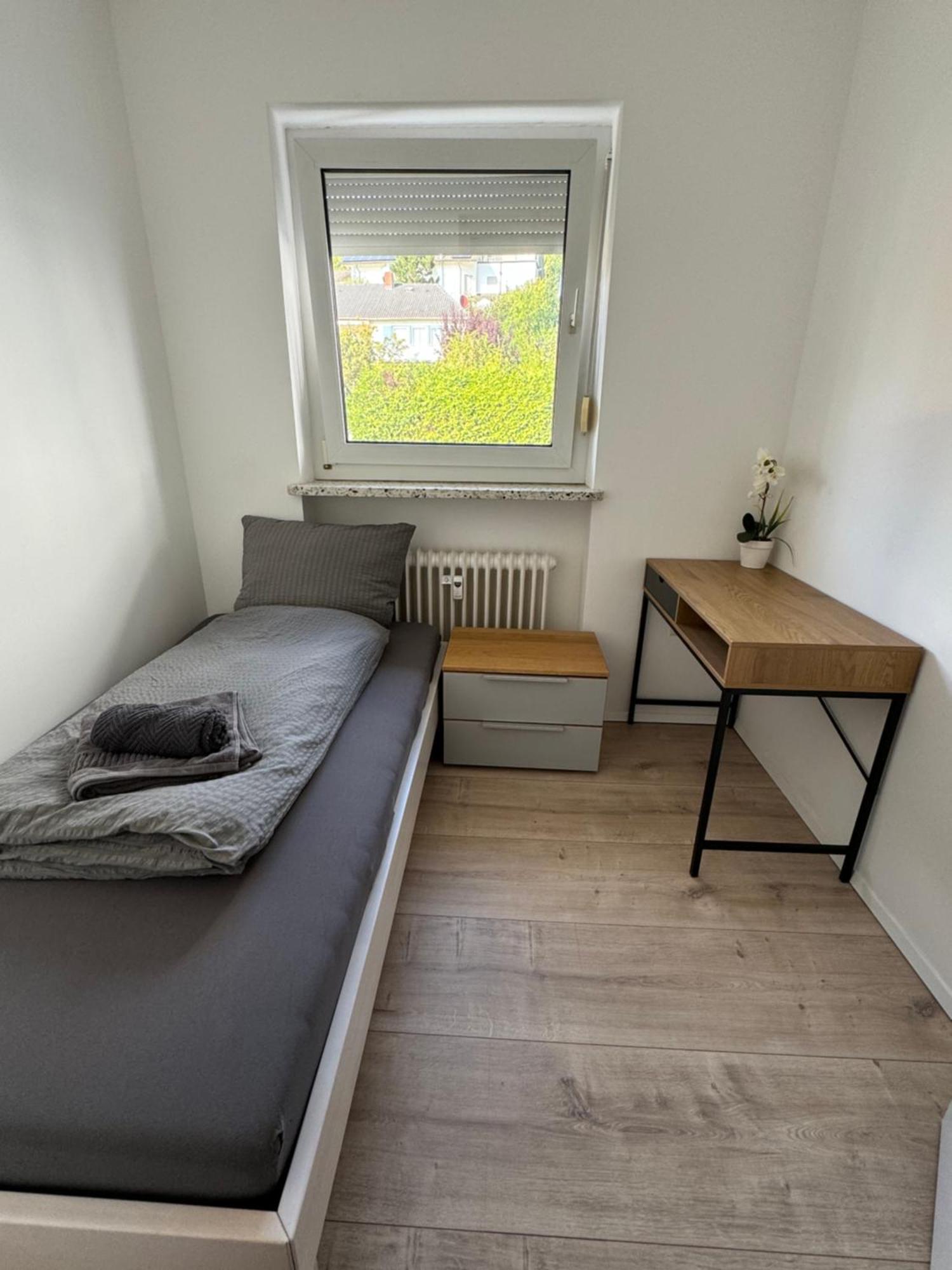 Ferienwohnung "Jumbo" In Coburg ! - 100Mq Im Og1 Mit Privatparkplatz & Balkon Eksteriør billede