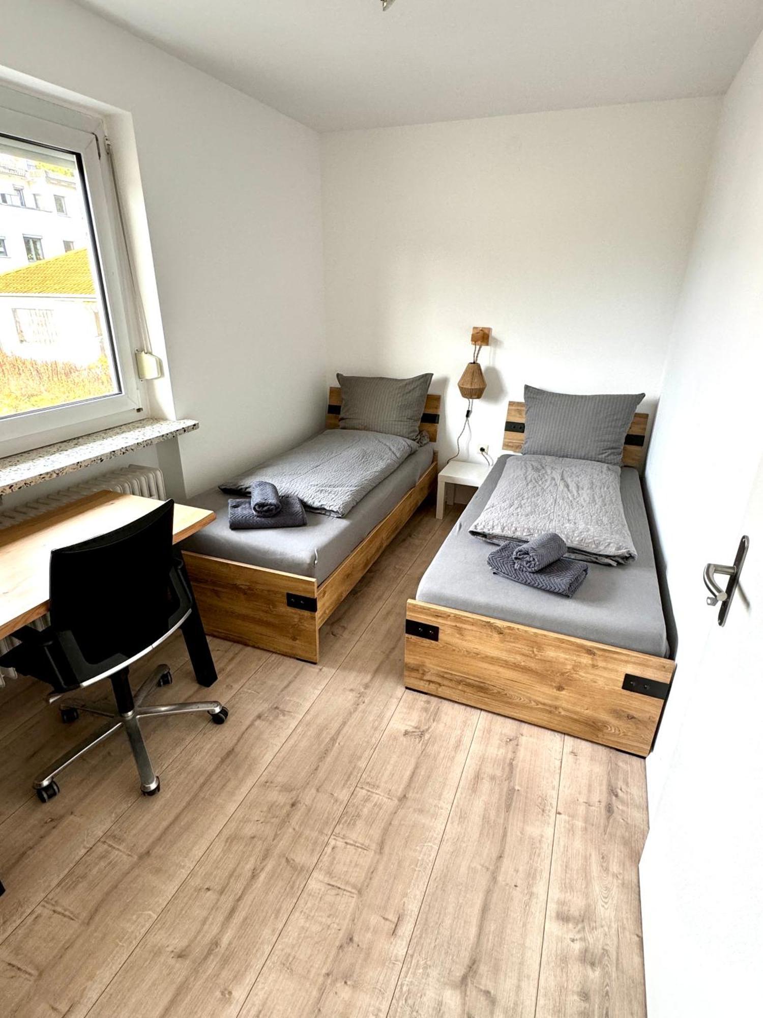 Ferienwohnung "Jumbo" In Coburg ! - 100Mq Im Og1 Mit Privatparkplatz & Balkon Eksteriør billede